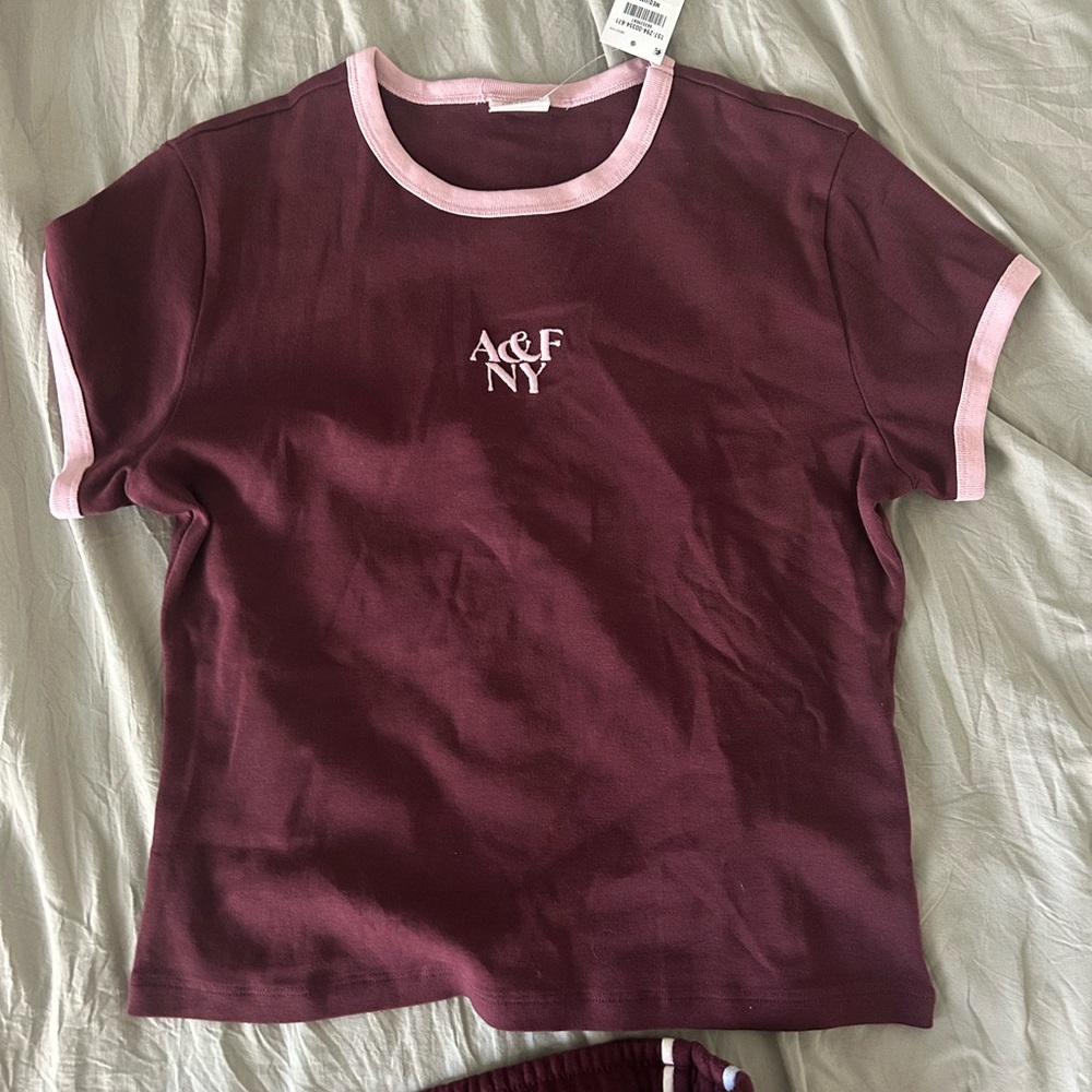 Abercrombie t shirt matching set